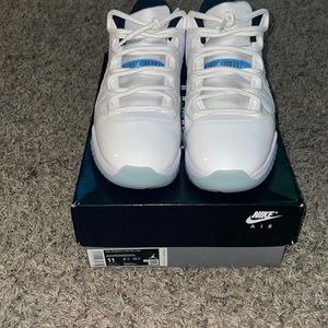 Jordan 11 low